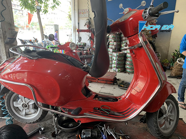 Cảnh báo mất tiền oan vì bắt sai bệnh xe Vespa đề không nổ