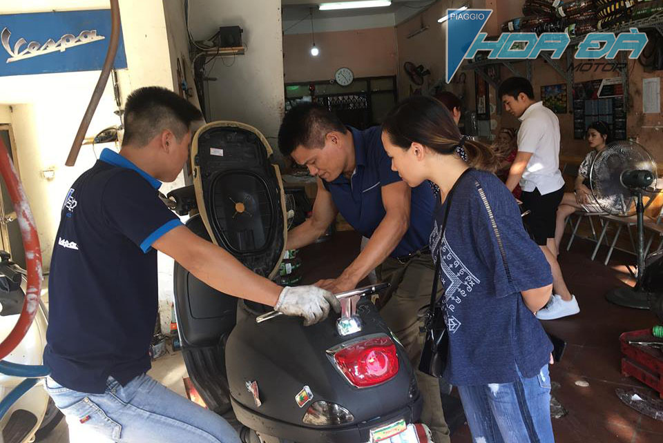 Bảo dưỡng Vespa Piaggio và nỗi lo “đánh tráo phụ tùng” liệu có thừa?