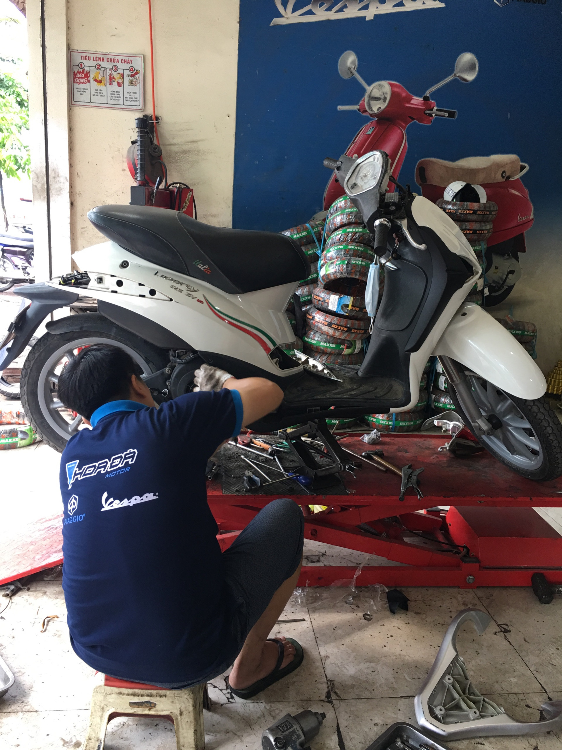 xu-li-hien-tuong-con-giat-vespa-piaggio