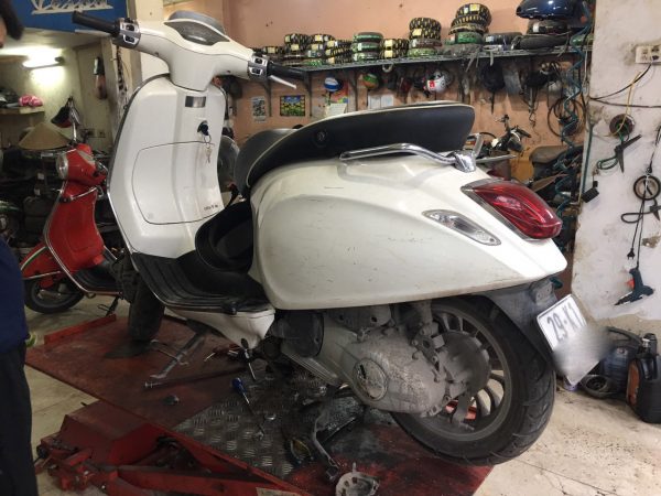 Bảo dưỡng toàn bộ – Việc làm khôn ngoan giữ Vespa bền khỏe